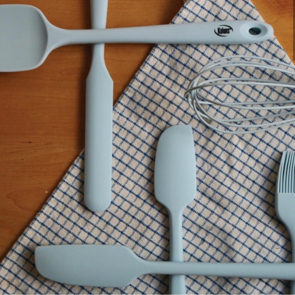 NWT, Kaluns Silicone Kitchen 6PC Spatula Set, Baby Blue